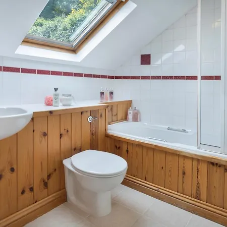 Vakantiehuis 4 Bed In Near And Far Sawrey Llh45 *